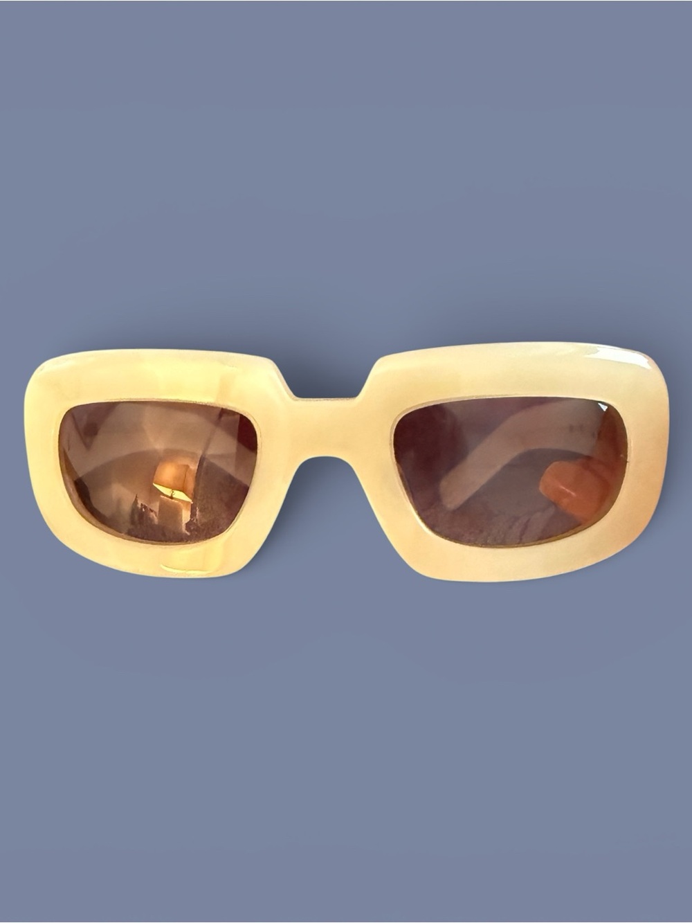 KALEOS Ardmore Cream 
Chunky Rectangular Sunglasses
53-25 Never Worn